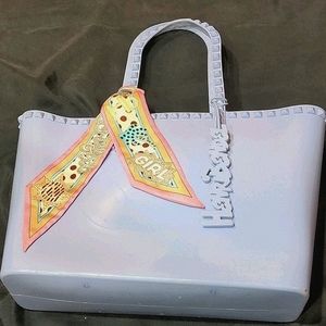 Carmen Sol Henri Bendel Chill Out Girl Tote